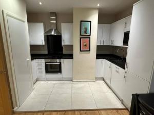 Traveleraddress - Crawford Place