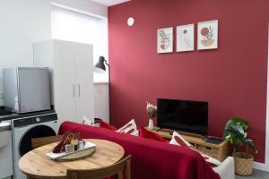 Bridge Street Haven Chic Retreat