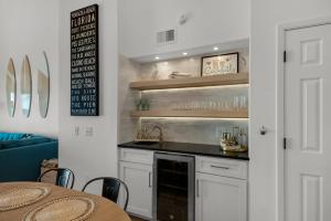 Palm Beach Club #230 - by Gulf Coast Getaways