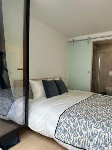 Room with ensuite and garden