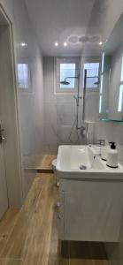 luxury APARTMENT of Loutraki 2