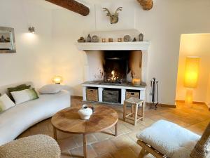 B&B / Chambres d'hotes Suites de Bruoux : photos des chambres