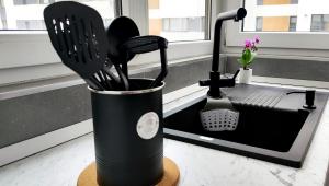 Central Address Residence - Room 712