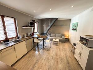 Appartements Le Pavillon des Remparts - Commerces a proximite - Centre-ville - Appartement Cosy : photos des chambres