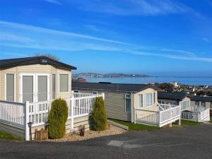 Stunning 2 bedroom static caravan near the beach, at Hoburne Devon Bay