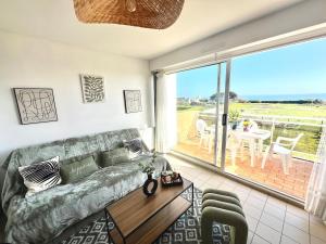 Appartements Les Embruns - Vue Ocean - Terrasse - Plages - GR34 : photos des chambres
