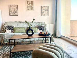 Appartements Les Embruns - Vue Ocean - Terrasse - Plages - GR34 : photos des chambres