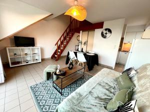 Appartements Les Embruns - Vue Ocean - Terrasse - Plages - GR34 : photos des chambres