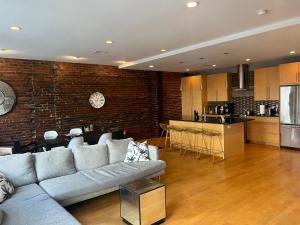 Boston Harbor views Modern north end condo FREE PARKING!