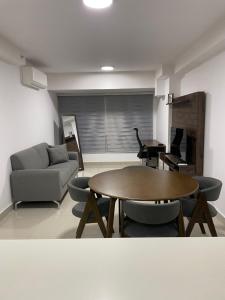 DistinHome