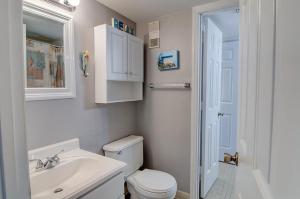Oceanview Condo + Secluded Beach