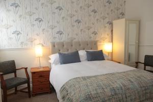 Deluxe Double Room with Shower room in The Waves: Yorkshire Coast B&B