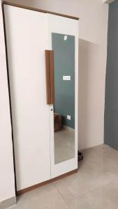 1bhk near Medanta hospital and Lulu mall Lucknow