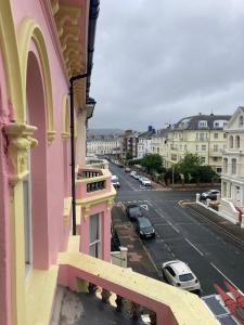 The Palace Villas - Location, Luxury and Space