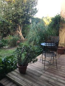 Quiet flat with private garden