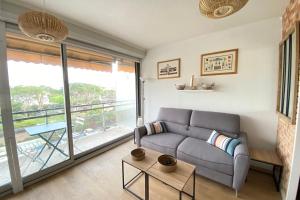 Lovely 4-person studio - pool and sea - 3hvězdičkové hotely ve městě Saint-Laurent-du-Var