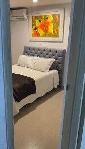 APARTAMENTO 5 O 6 PERSONAS, 3 HABITACIONES AIRE ACONDICIONADO Excelente ubicacion