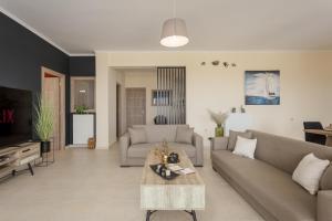 NeSo - Peters Flat steps to Beach with Great Views