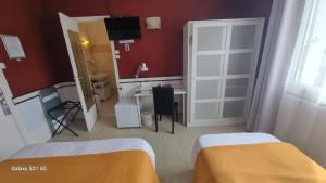 Hotels Hotel du Tricastin : photos des chambres