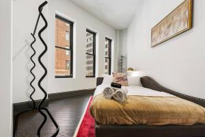Elegant 2BR in the Vibrant Heart of Pittsburgh