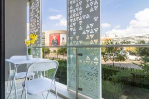 Chic & Elegant at Ellipse