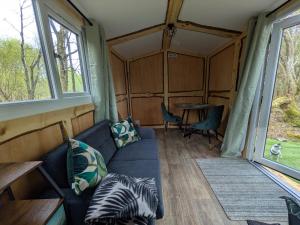 Hideaway Glamping cabin- Caban cudd