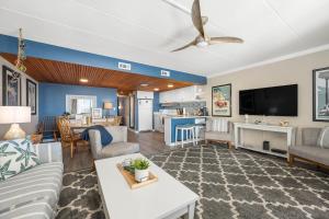 Beachloft 2F - Andiamo OC