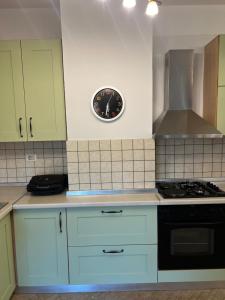 Elins View Stylish Central Apartment with Panoramic Terrace