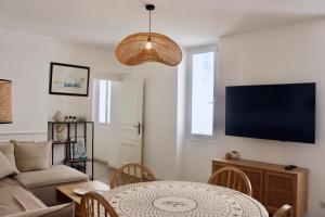 FERSEN Superb Mediterranean style apartment in heart of Old Antibes