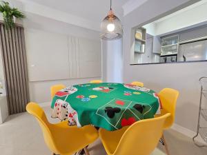 Costa Sul Apartamentos Centro BCPiscinaJacuzziGaragem