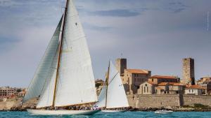 FERSEN Superb Mediterranean style apartment in heart of Old Antibes