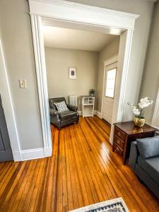 The Red House Albany NY 4 Bedroom Private Apartment