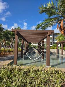 Mareazul Luxury Swim-Up apartment and private beach club