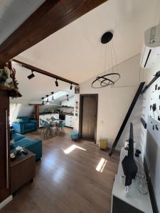 Tody central apartament