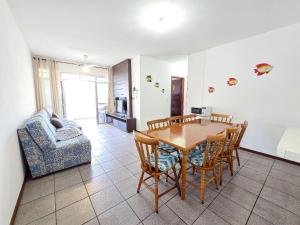 103 - Apto com 03 quartos e vista para o mar!