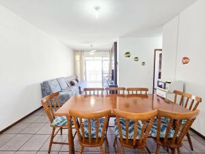103 - Apto com 03 quartos e vista para o mar!