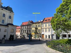 Royal Apartment in Historical Downtown