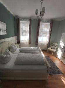 Große, familienfreundliche Ferienwohnung, ruhig im Zentrum von Güstrow