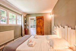 Maisons de vacances Villa 1880 & Belle demeure - Centre ville, Jardin Botanique : photos des chambres