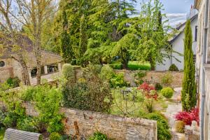 Maisons de vacances Villa 1880 & Belle demeure - Centre ville, Jardin Botanique : photos des chambres