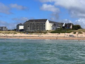 Appartements La Mariniere, appartement avec garage, 2 etoiles a 100m de la mer : photos des chambres