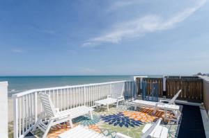 Carolina Surf by Bryant Real Estate