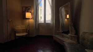 Papavero Piazza Delfino