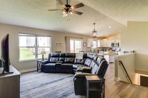 Deck and Outdoor Dining Family Getaway in Dry Ridge - 3hvězdičkové hotely ve městě Dry Ridge