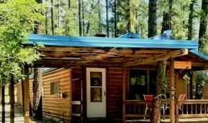 Cowboys Trail with HotTub, King&QueenBed, in UpperCanyon, Pets welcome