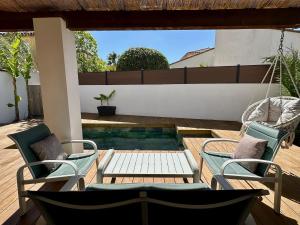 Maisons de vacances Villa avec piscine proche de la plage : photos des chambres