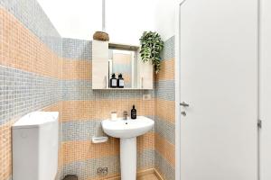 San Siro-Fiera Milano City Life Checkin H24 6 pax