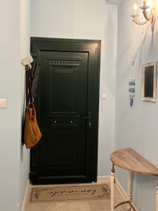 Carmens 1st floor Apartment with floor Sea View and roof terrace- Lakones