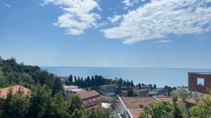 Golden Sun Apartments