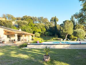 Exclusive Authentic Riviera Villa - Private Pool, Pétanque Court, Panoramic Mediterranean Sea & Estérel Mountain Views